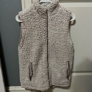 Thread and supply vest